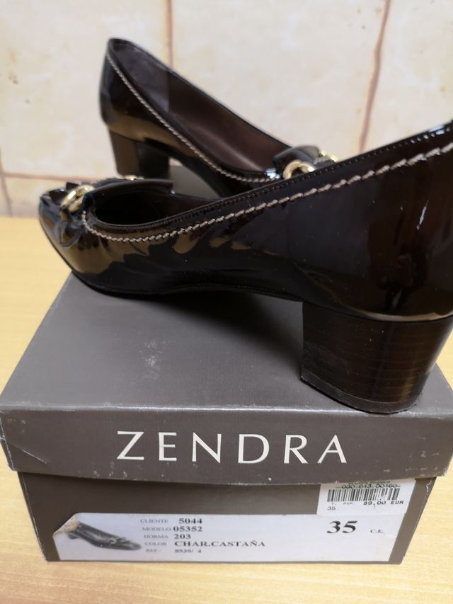 Zapatos marca "Zendra" nº 35