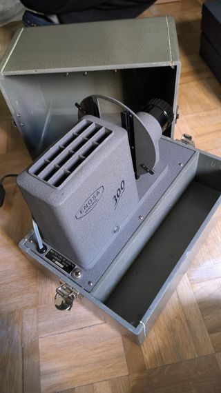 Proyector Enosa 300