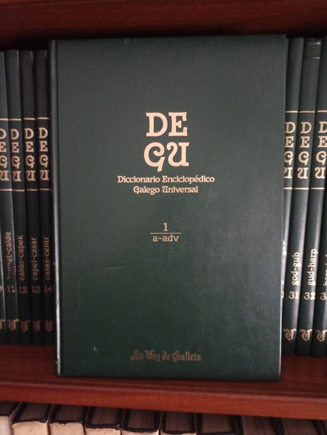 Diccionario enciclopédico Galego Universal 