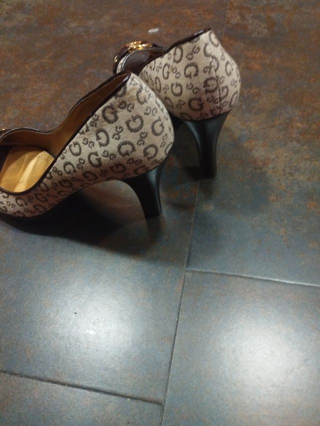 Zapatos Originales Guess
