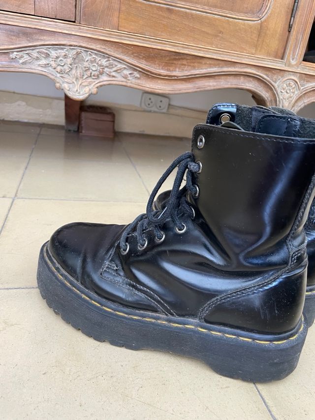 Dr Marteens
