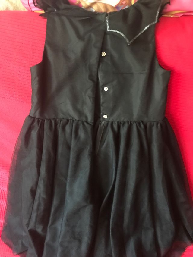 vestido negro niña murciélago