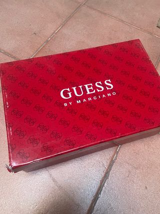 Zapatos Guess como nuevos
