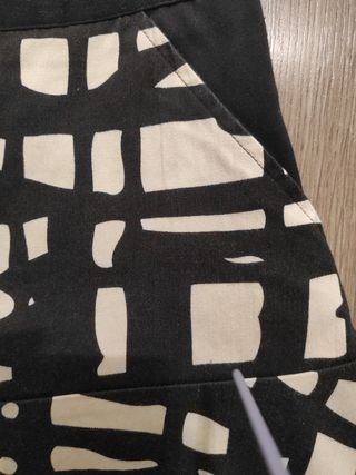 Falda corta desigual