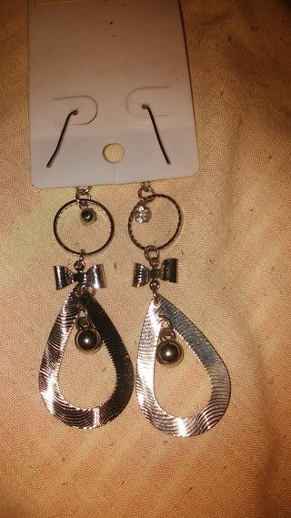 Pendientes con forma de gota de acero inoxidable