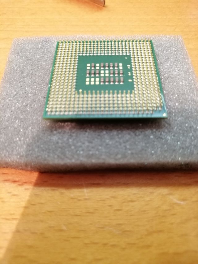 Intel Celeron 2 Ghz '02