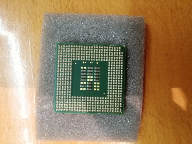 Intel Celeron 2 Ghz '02
