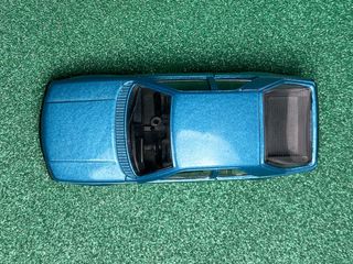 RENAULT FUEGO SOLIDO ESCALA 1:43 MINIATURA MAQUETA