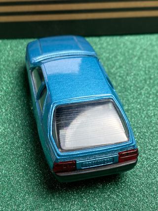 RENAULT FUEGO SOLIDO ESCALA 1:43 MINIATURA MAQUETA