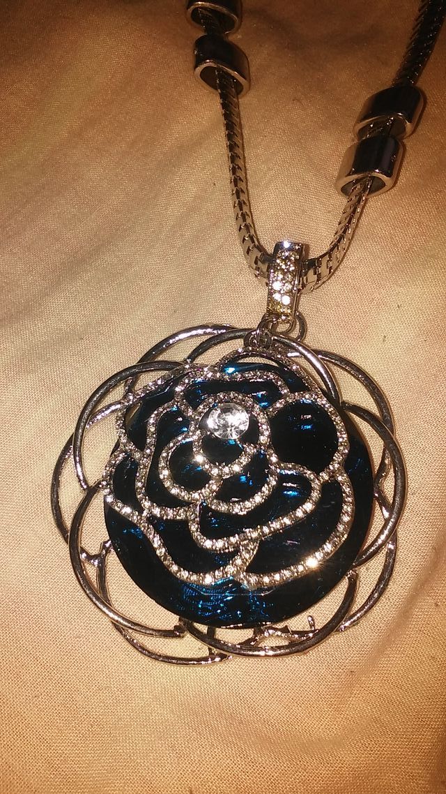 Collar Fashion Jewelry con piedra azul