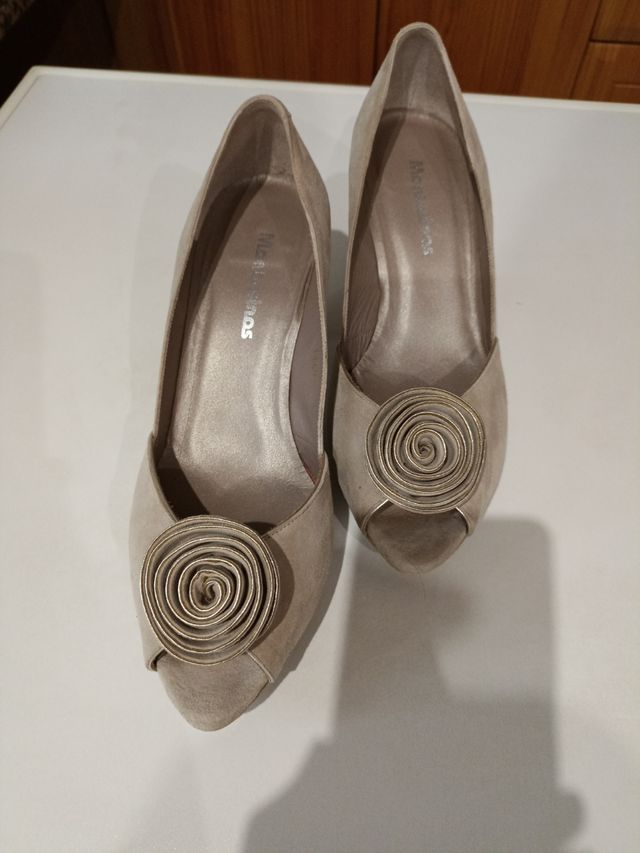 Zapatos número 38 peep-toe