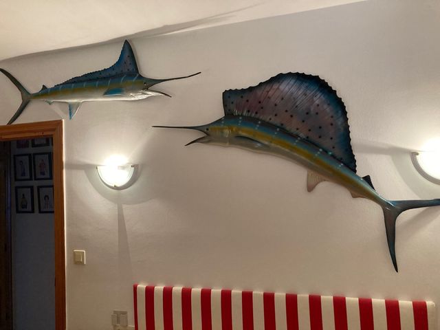 Figura de fibra pez espada o marlin