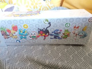 Material Pokemon coleccionista nuevo y sin abrir
