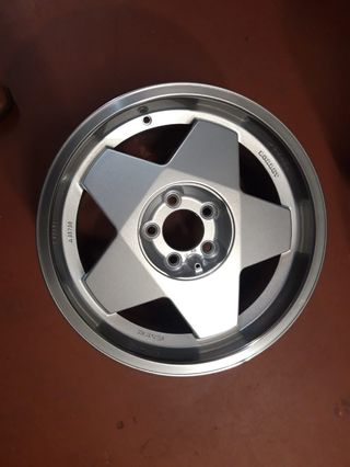 2 + 2 Llantas Borbet 17" 5x112 y sus tapas.