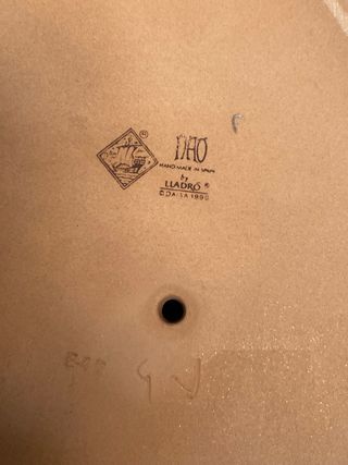 Figura de Nao Lladró, pescadora de vacio