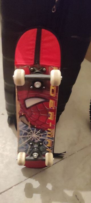 Patinete spiderman niño