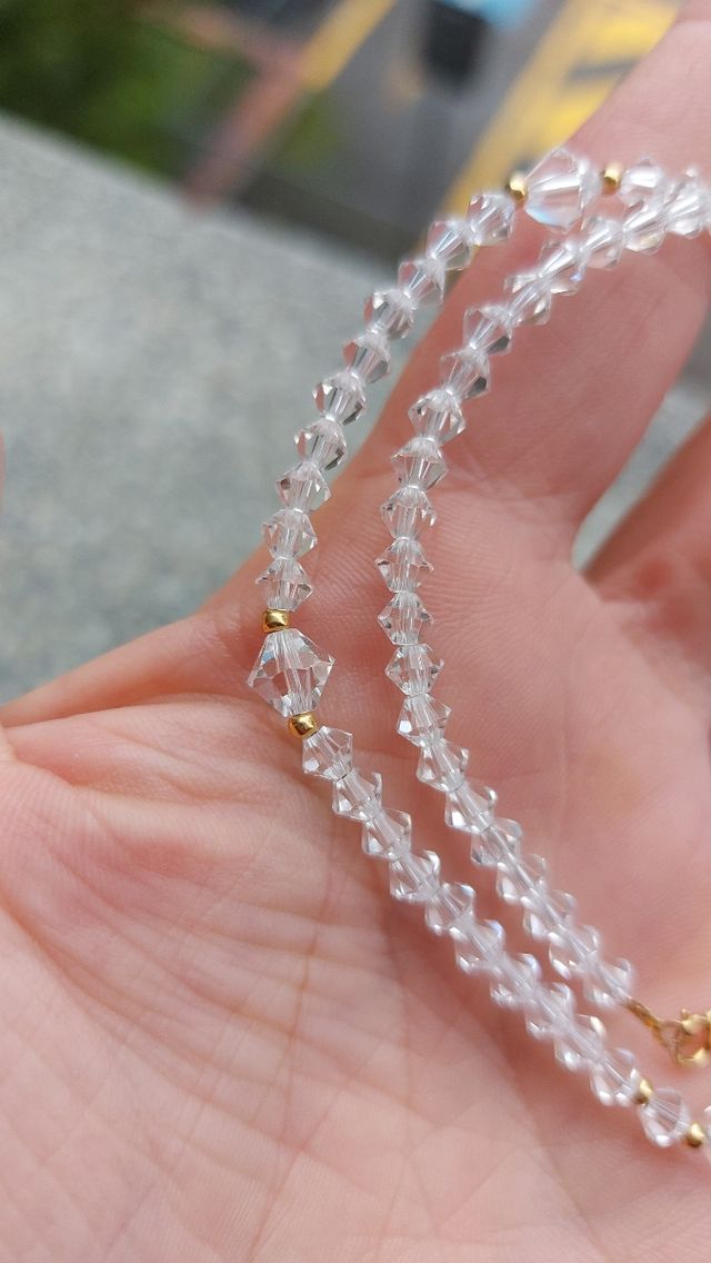 Collana  con oro giallo 750..