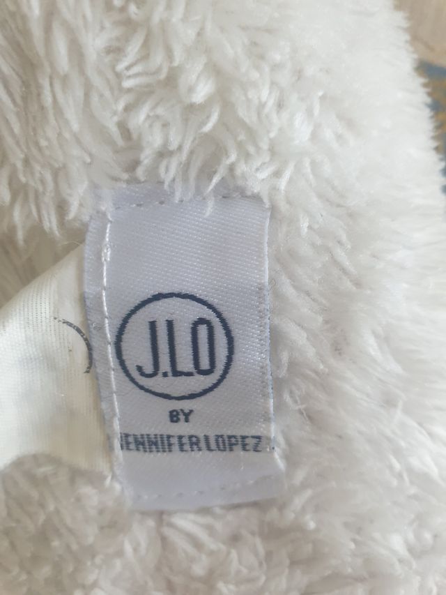 Capellino lana marchio J.LO j