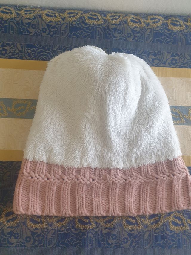 Capellino lana marchio J.LO j