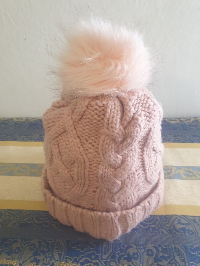 Capellino lana marchio J.LO j