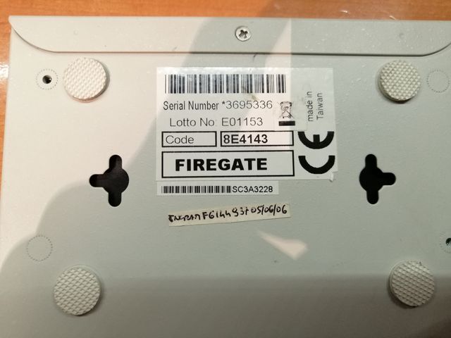 Supporto Firewall SPI CON SWITCH 4P 10 100 Digicom