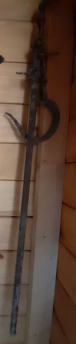 Antigua báscula romana