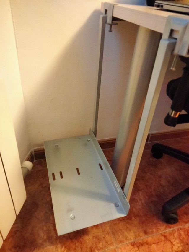 Soporte para Torre ordenador