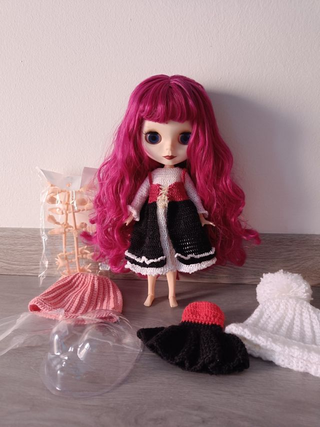 Blythe fake con cara mate y cuerpo pure neemo