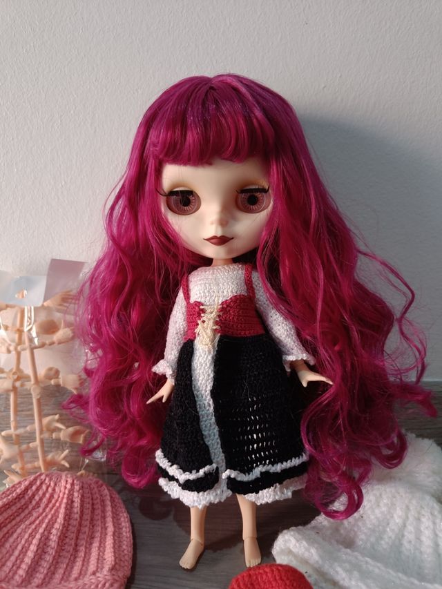 Blythe fake con cara mate y cuerpo pure neemo