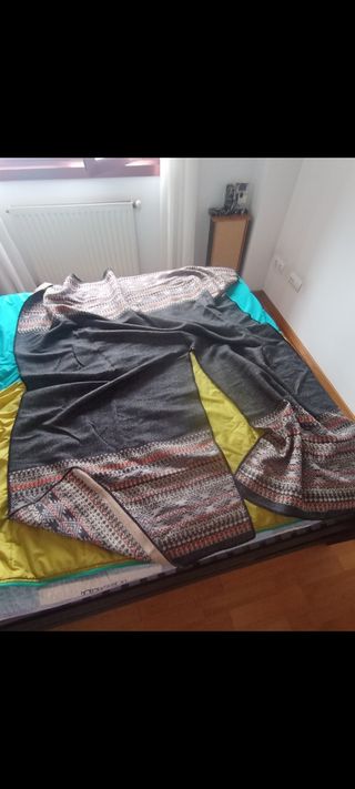 Capa, poncho de mujer.