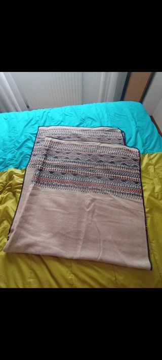 Capa, poncho de mujer.