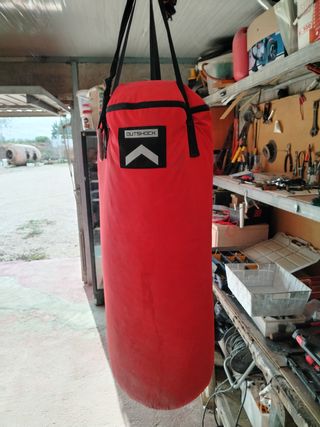 Saco de boxeo rojo