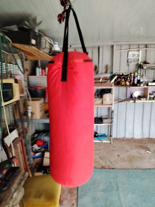 Saco de boxeo rojo