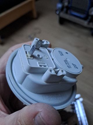 Presostato de caldera.