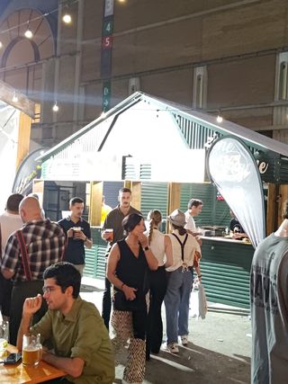 Caseta en hierro,puesto de comida
