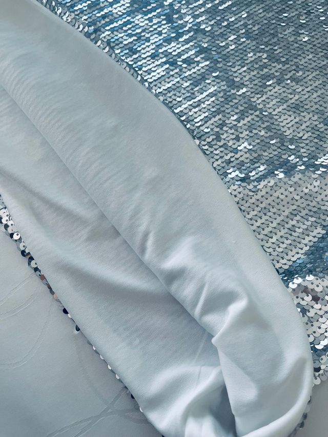 miniabito con paillettes argento e spalline a filo