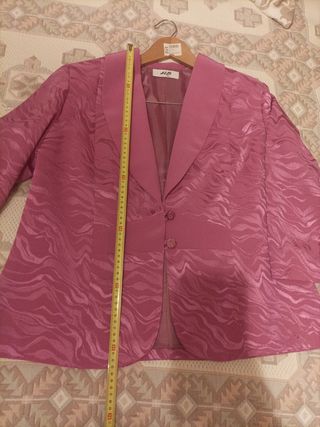 Traje chaqueta rosa fucsia