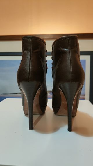 Botines marrones con plataforma