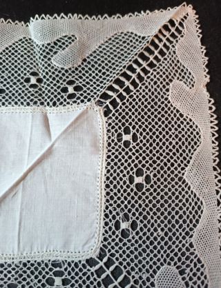 Pañuelo de novia con Bolillo 20 x 20