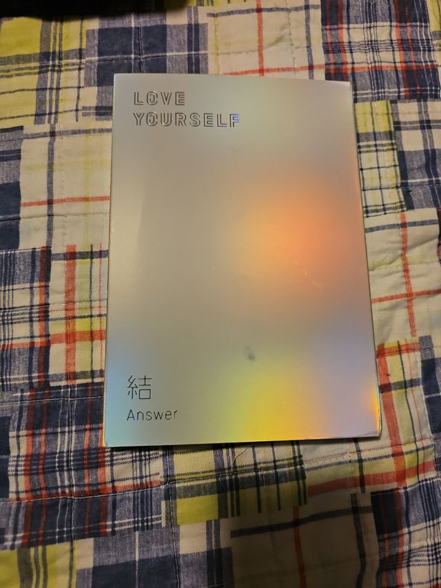 Álbum BTS Love Yourself Answer. Versión E