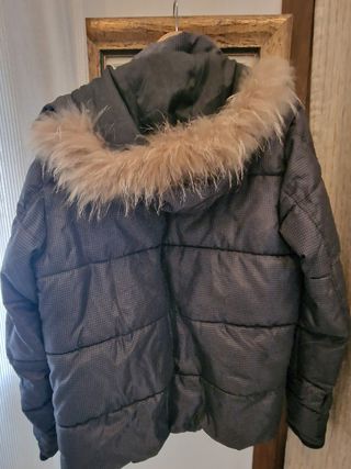 Chaqueta plumífero caballero marca Easy Wear.