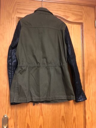 chaqueta tipo parca