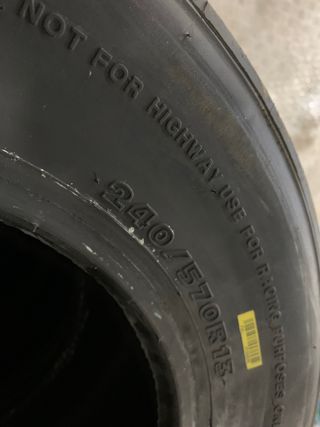 Juego de neumaticos slick Hanckook 13” 240