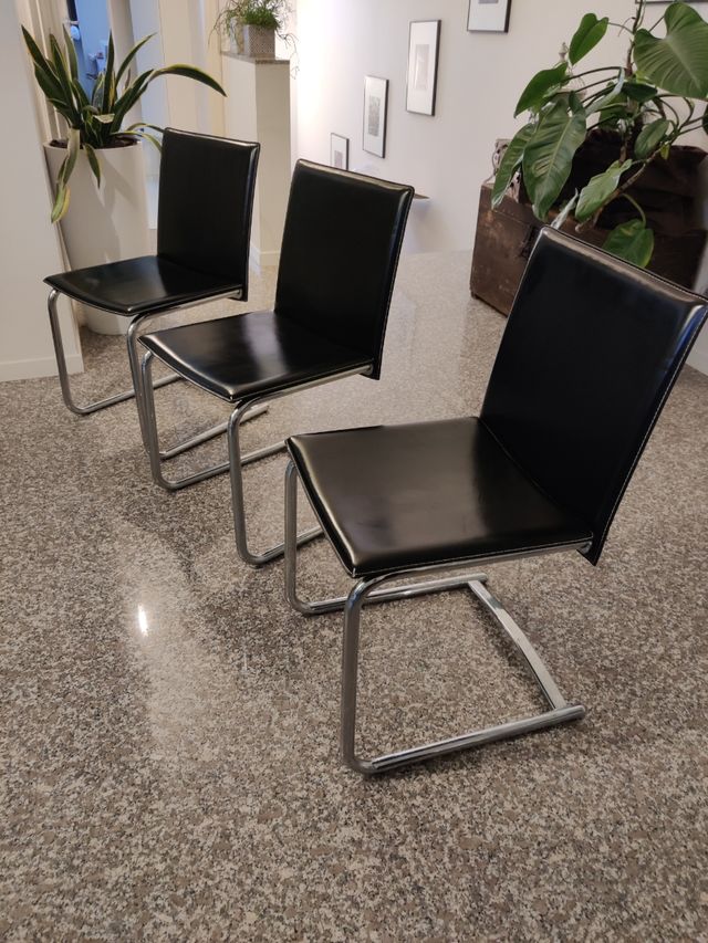 3 sedie moderne pelle e metallo
