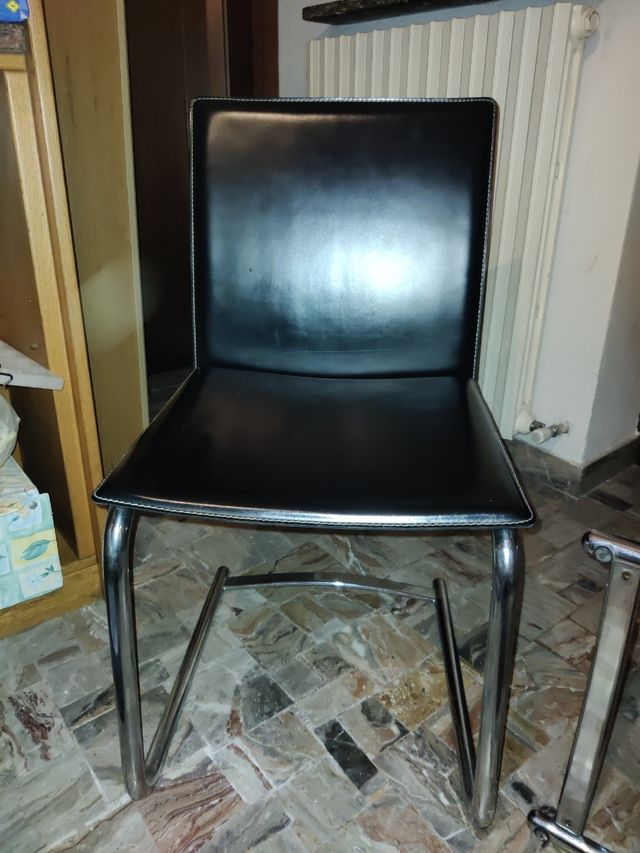 3 sedie moderne pelle e metallo