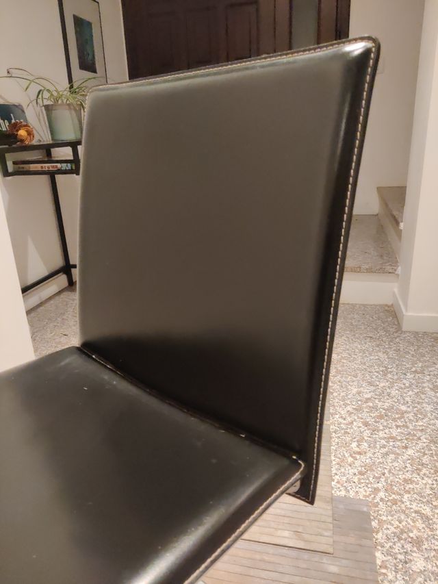 3 sedie moderne pelle e metallo