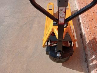 Transpaleta eléctrica 2000KG