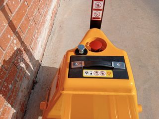 Transpaleta eléctrica 2000KG