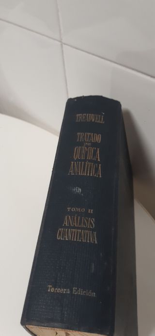 LIBRO ANTIGUO DE QUÍMICA