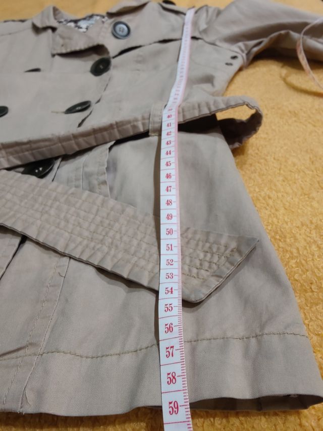 Gabardina tostada corta M como nueva
